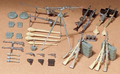 модель Набор вооружения немецких солдат (24 вида оружия) (1:35)